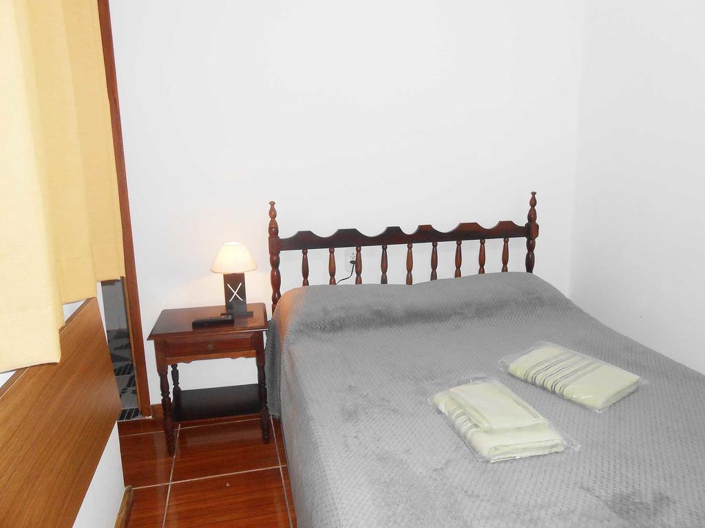 Pousada Queiroz Petrópolis Rum bild